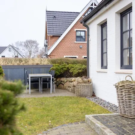 Haus Syltzauber Holiday home Westerland